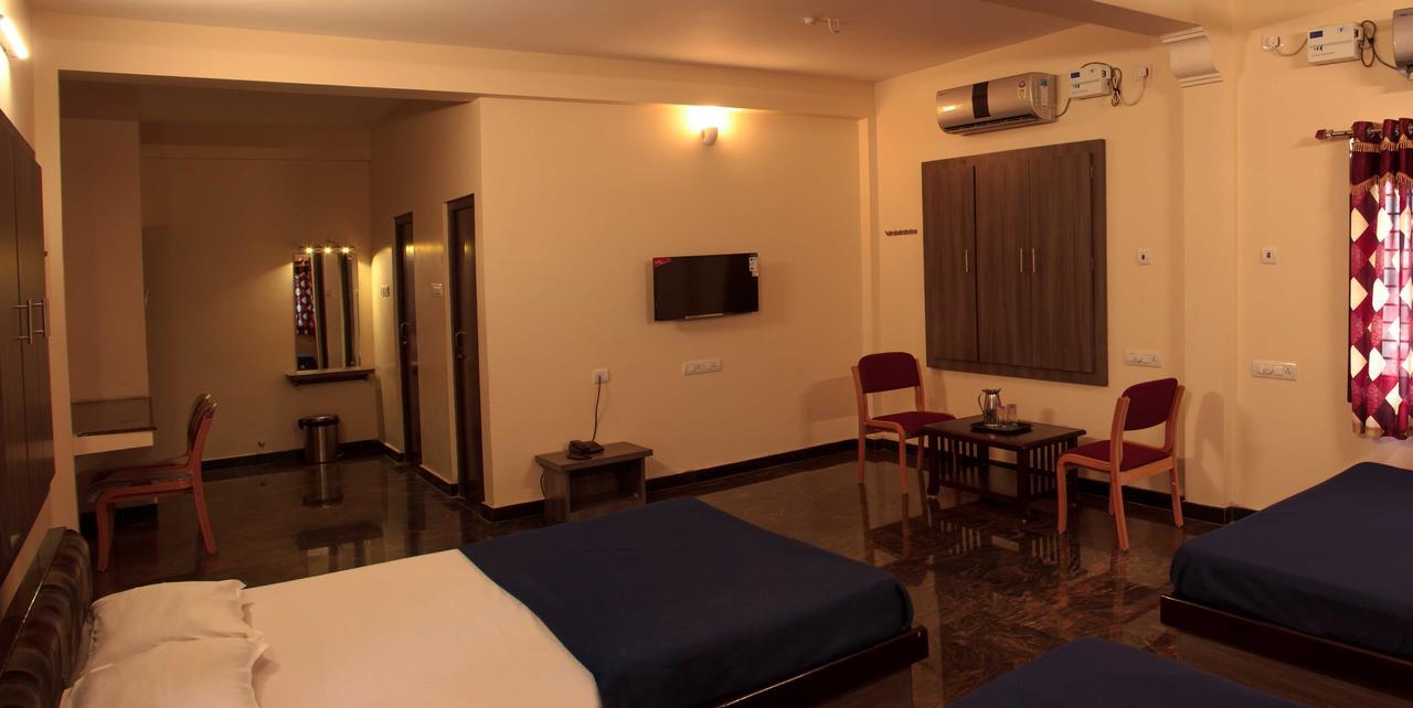 Hotel Sri Hayagriva Tiruchirappalli Pokój zdjęcie